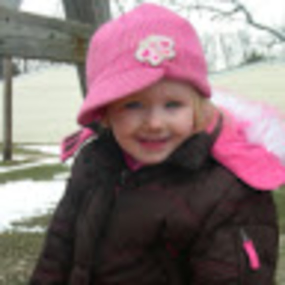 Meet your Posher, Ava - Picture 1 of 1